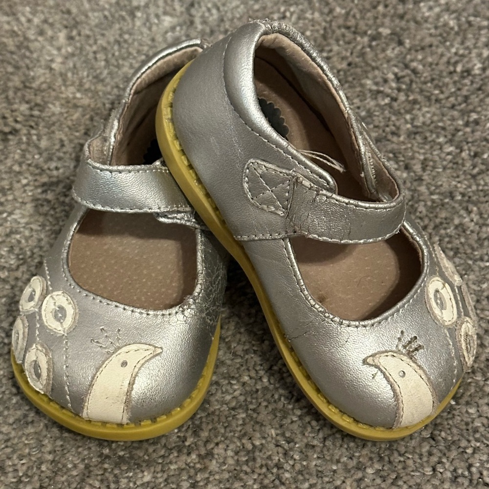 Livie & Luca Silver peacock Mary Janes